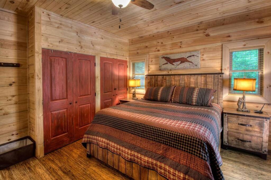 브라이슨시티 Honeymoon Getaway In Woods Near Noc And Smoky Mtn Rr 빌라 외부 사진