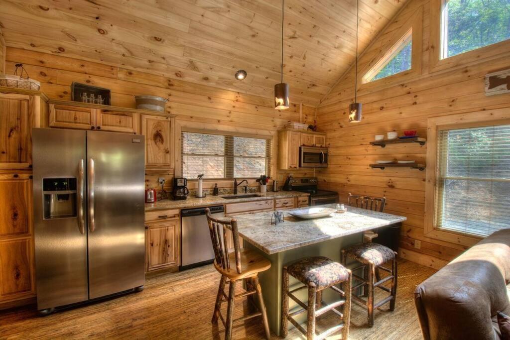 브라이슨시티 Honeymoon Getaway In Woods Near Noc And Smoky Mtn Rr 빌라 외부 사진