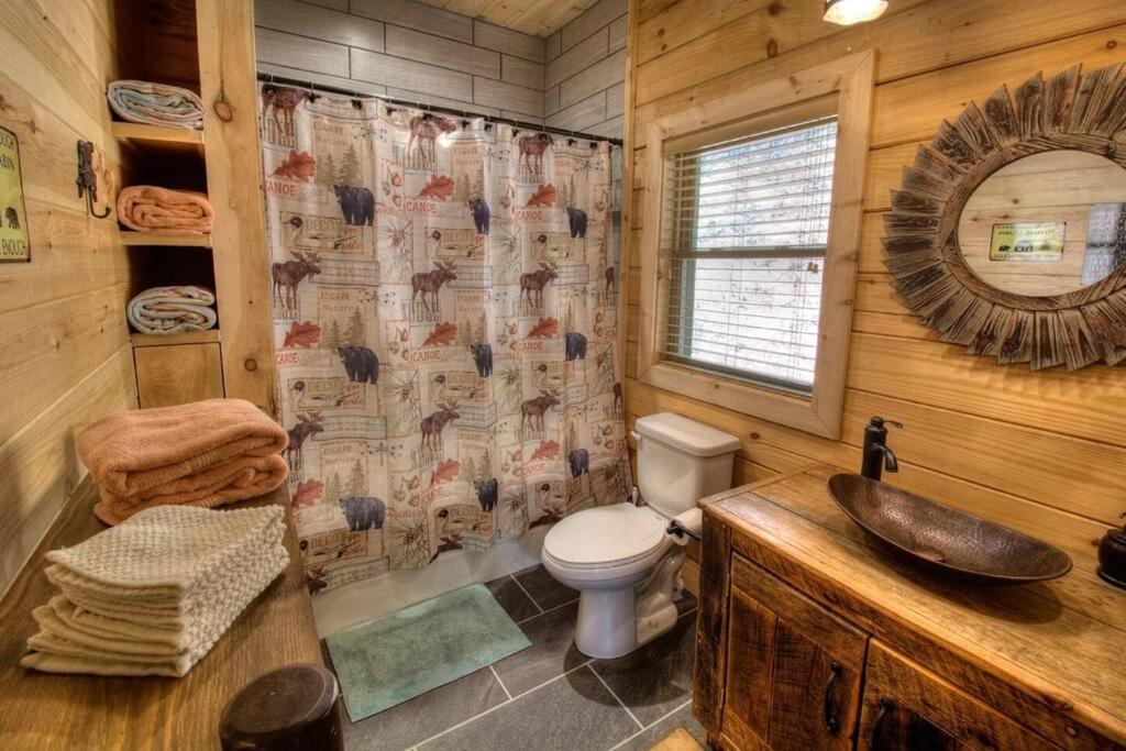 브라이슨시티 Honeymoon Getaway In Woods Near Noc And Smoky Mtn Rr 빌라 외부 사진