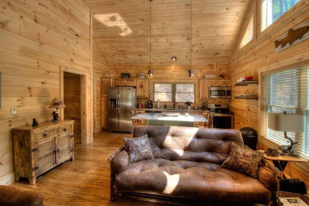 브라이슨시티 Honeymoon Getaway In Woods Near Noc And Smoky Mtn Rr 빌라 외부 사진