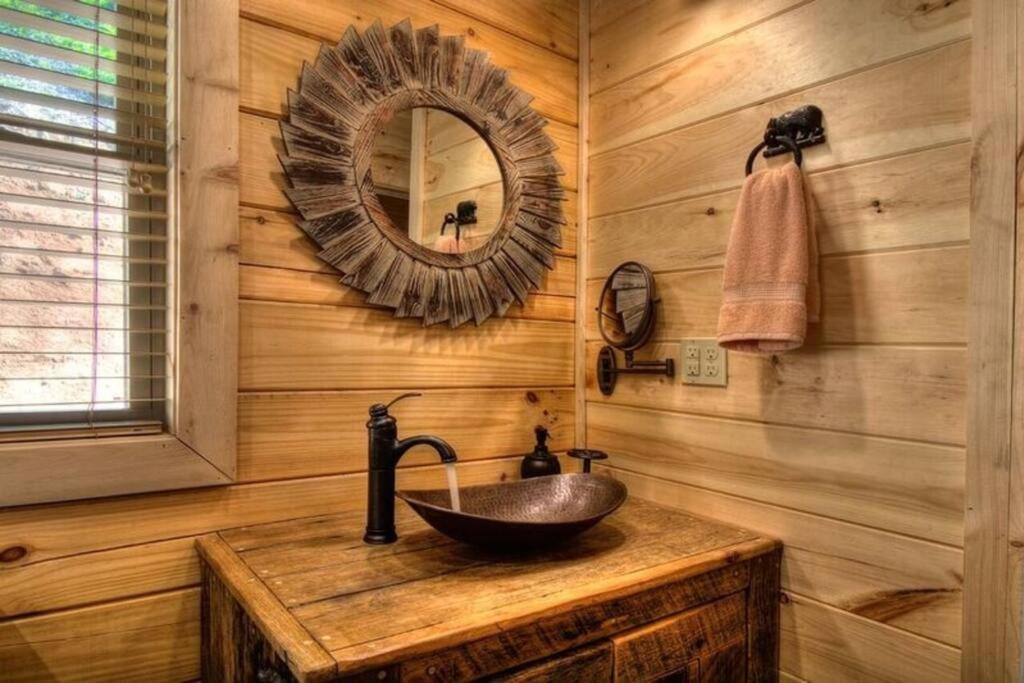 브라이슨시티 Honeymoon Getaway In Woods Near Noc And Smoky Mtn Rr 빌라 외부 사진
